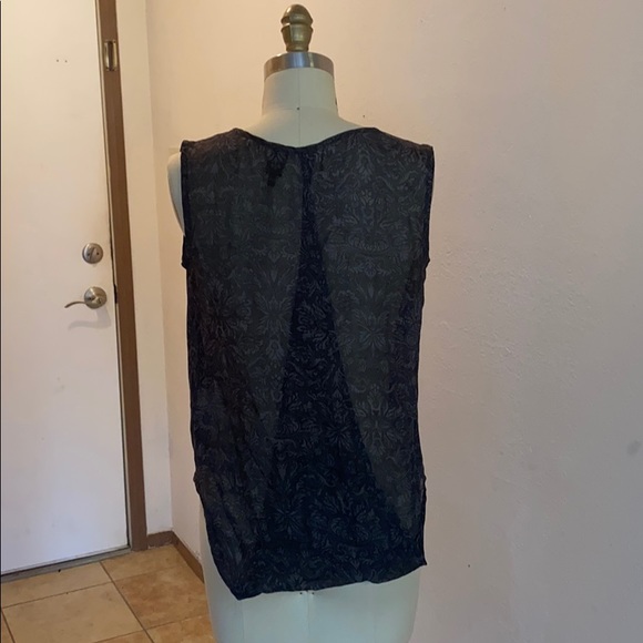 Translucent top! - Picture 3 of 5